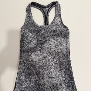 Lululemon Tank Top - size 4/6